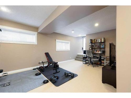 192 Lindstrom Crescent, Fort Mcmurray, AB - Indoor Photo Showing Gym Room