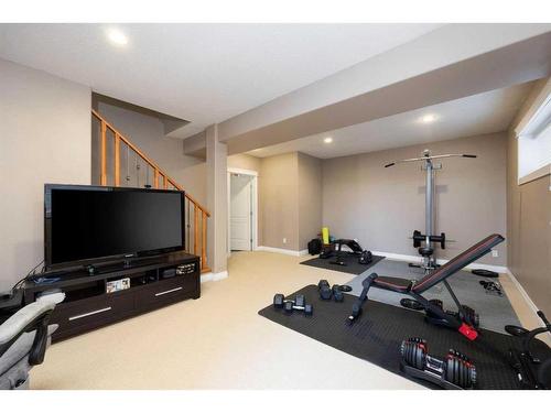 192 Lindstrom Crescent, Fort Mcmurray, AB - Indoor Photo Showing Gym Room