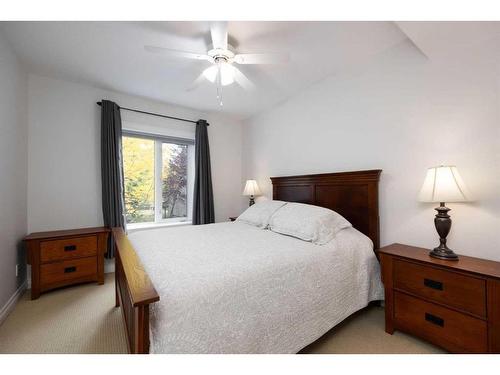 192 Lindstrom Crescent, Fort Mcmurray, AB - Indoor Photo Showing Bedroom