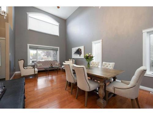 192 Lindstrom Crescent, Fort Mcmurray, AB - Indoor Photo Showing Dining Room