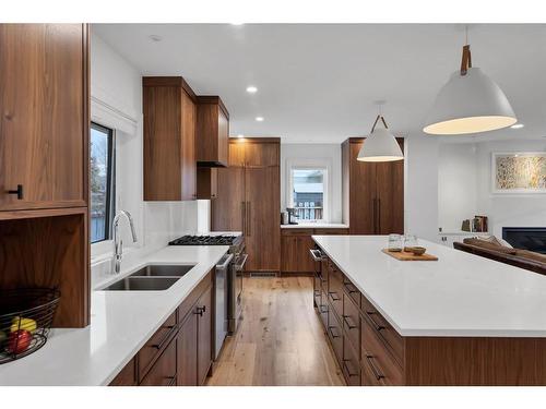 2316 Palisade Drive Sw, Calgary, AB - Indoor Photo Showing Kitchen With Double Sink