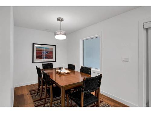 2316 Palisade Drive Sw, Calgary, AB - Indoor Photo Showing Dining Room