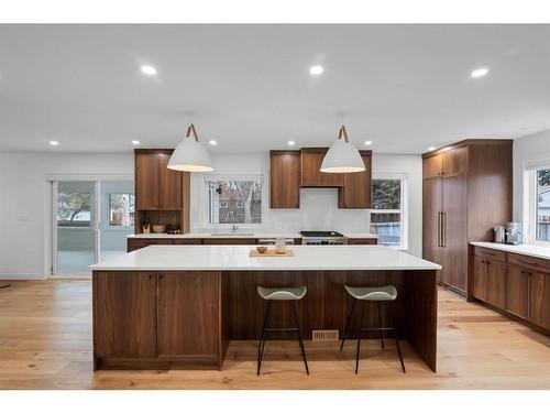 2316 Palisade Drive Sw, Calgary, AB - Indoor Photo Showing Kitchen