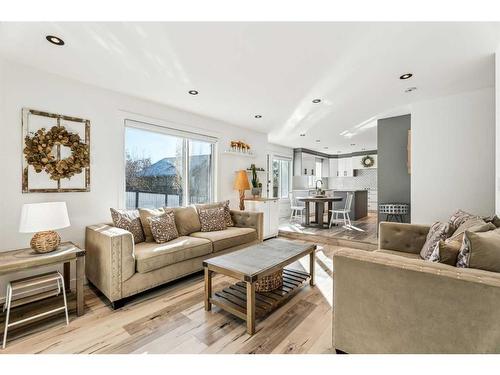 68 Hawkwood Drive Nw, Calgary, AB - Indoor Photo Showing Living Room