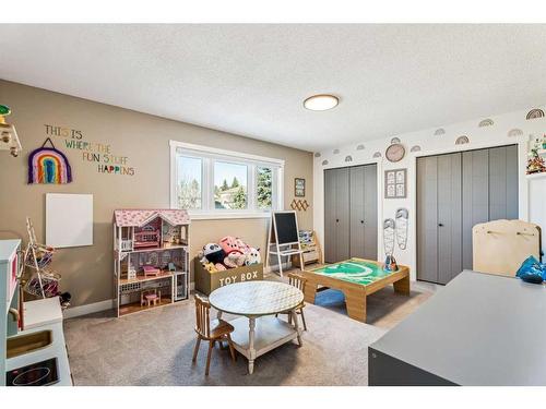 68 Hawkwood Drive Nw, Calgary, AB - Indoor