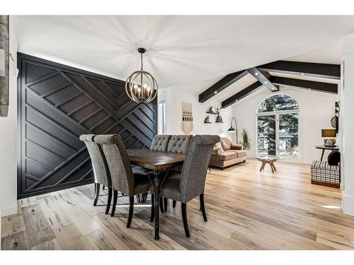 68 Hawkwood Drive Nw, Calgary, AB - Indoor Photo Showing Dining Room