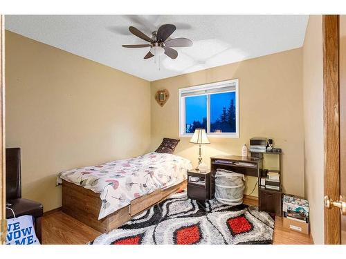 9838 Hidden Valley Drive Nw, Calgary, AB - Indoor Photo Showing Bedroom