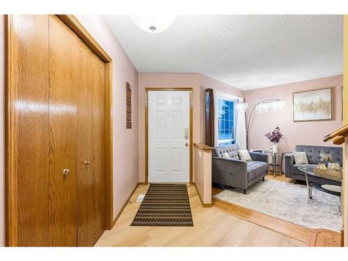 9838 Hidden Valley Drive Nw, Calgary, AB - Indoor