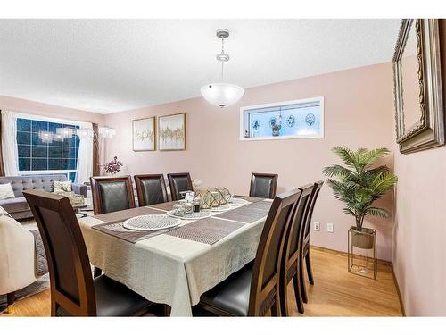 9838 Hidden Valley Drive Nw, Calgary, AB - Indoor Photo Showing Dining Room