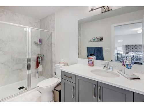 27 Bayview Circle Sw, Airdrie, AB - Indoor Photo Showing Bathroom