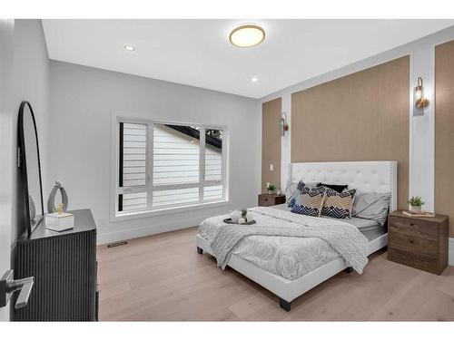 1172 Lake Sundance Crescent Se, Calgary, AB - Indoor Photo Showing Bedroom