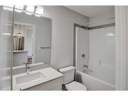 424-400 Auburn Meadows Common Se, Calgary, AB - Indoor Photo Showing Bathroom