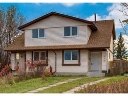 597 Aboyne Crescent NE Calgary, AB T2A 5Y7