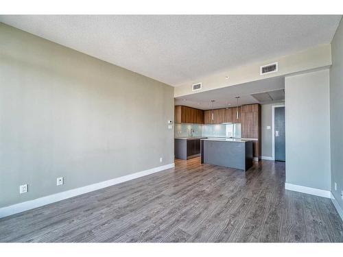 3010-1122 3 Street Se, Calgary, AB - Indoor Photo Showing Kitchen