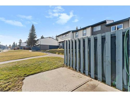 124-6440 4 Street Nw, Calgary, AB - Outdoor