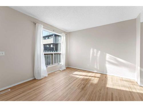 124-6440 4 Street Nw, Calgary, AB - Indoor Photo Showing Other Room