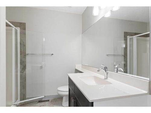 65 River Heights Drive, Cochrane, AB - Indoor Photo Showing Bathroom