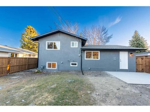 7447 Huntertown Crescent Nw, Calgary, AB - Outdoor