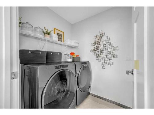 133 Corner Meadows Way Ne, Calgary, AB - Indoor Photo Showing Laundry Room