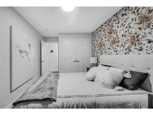 133 Corner Meadows Way Ne, Calgary, AB - Indoor Photo Showing Bedroom