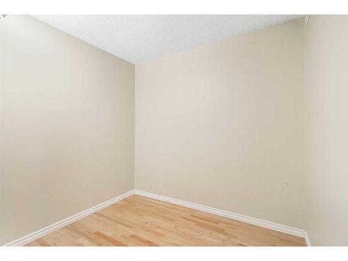 803-1540 29 Street Nw, Calgary, AB - Indoor Photo Showing Other Room