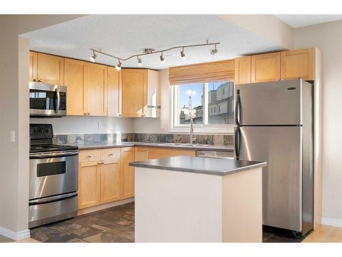 803-1540 29 Street Nw, Calgary, AB - Indoor Photo Showing Kitchen