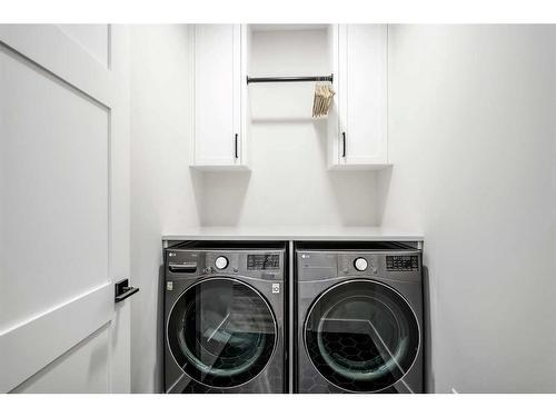 24-130 Discovery Drive Sw, Calgary, AB - Indoor Photo Showing Laundry Room