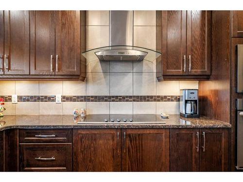 5 Masters Park Se, Calgary, AB - Indoor Photo Showing Kitchen