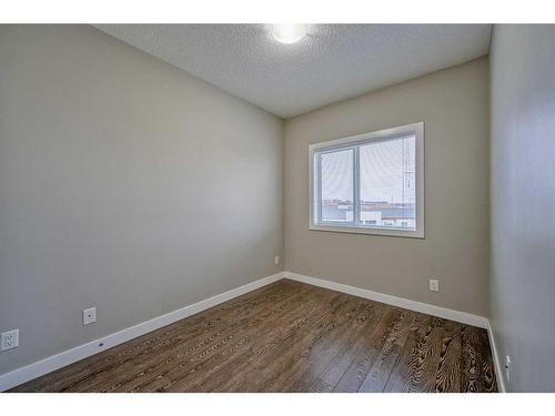 304-8 Sage Hill Terrace Nw, Calgary, AB - Indoor Photo Showing Other Room