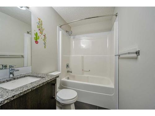 304-8 Sage Hill Terrace Nw, Calgary, AB - Indoor Photo Showing Bathroom