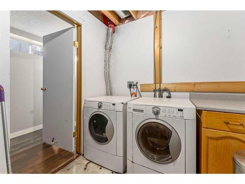 66 Everglade Drive Se, Airdrie, AB - Indoor Photo Showing Laundry Room