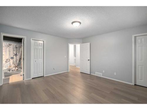 74 Canals Circle Sw, Airdrie, AB - Indoor Photo Showing Other Room