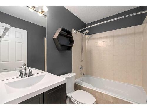 74 Canals Circle Sw, Airdrie, AB - Indoor Photo Showing Bathroom