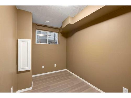 74 Canals Circle Sw, Airdrie, AB - Indoor Photo Showing Other Room