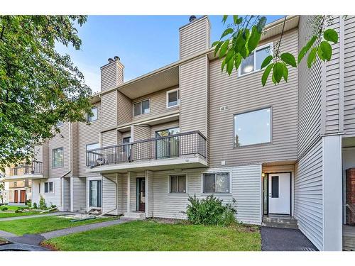 13-2519 38 Street Ne, Calgary, AB - Outdoor With Balcony With Facade