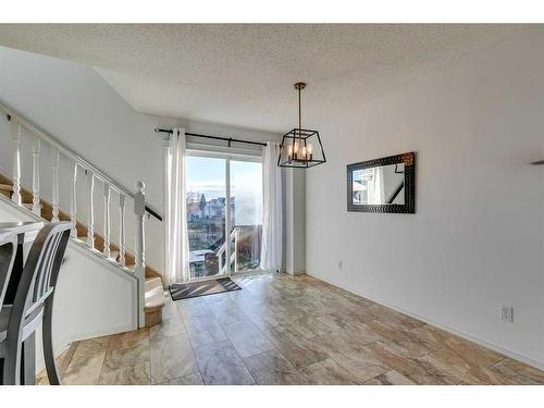 45 Prestwick Avenue Se, Calgary, AB - Indoor Photo Showing Other Room