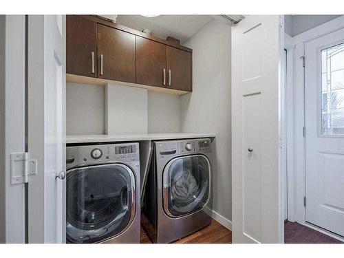 3727 37 Street Nw, Calgary, AB - Indoor Photo Showing Laundry Room