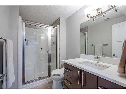 3727 37 Street Nw, Calgary, AB - Indoor Photo Showing Bathroom