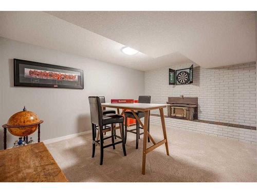 3727 37 Street Nw, Calgary, AB - Indoor