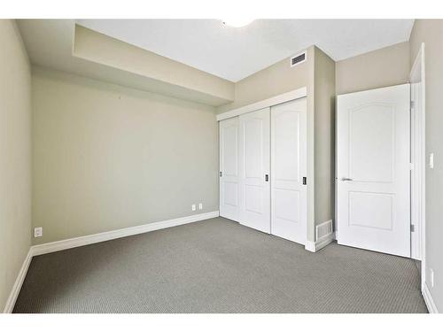 1905-836 15 Avenue Sw, Calgary, AB - Indoor Photo Showing Other Room