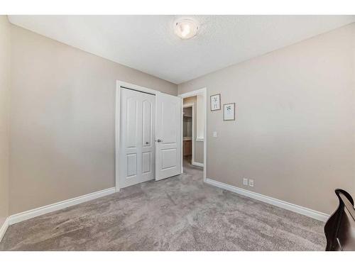 257 Bridlemeadows Common Sw, Calgary, AB - Indoor Photo Showing Other Room