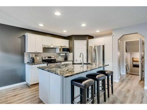 15 Cranfield Crescent Se, Calgary, AB - Indoor Photo Showing Kitchen With Upgraded Kitchen