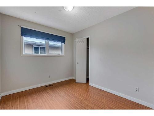 12 Penswood Place Se, Calgary, AB - Indoor Photo Showing Other Room