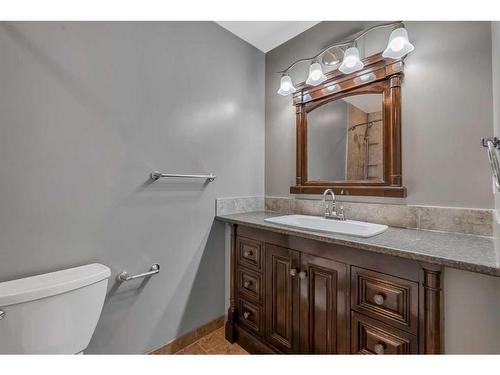 12 Penswood Place Se, Calgary, AB - Indoor Photo Showing Bathroom