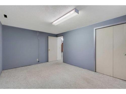 12 Penswood Place Se, Calgary, AB - Indoor Photo Showing Other Room