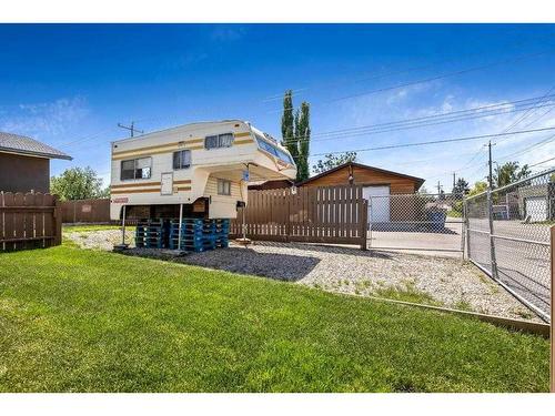 12 Penswood Place Se, Calgary, AB - Outdoor With Deck Patio Veranda