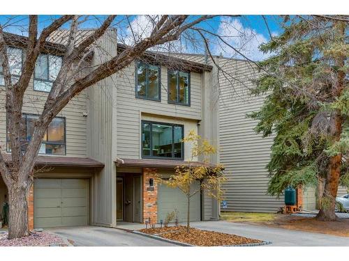 3920 Point Mckay Road Nw, Calgary, AB - Outdoor