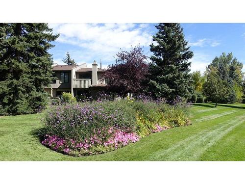 3920 Point Mckay Road Nw, Calgary, AB - Outdoor