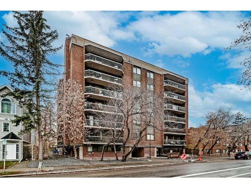 402-537 14 Avenue Sw, Calgary, AB - Outdoor With Balcony With Facade