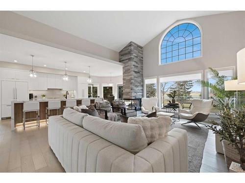 27 Meadow Pointe Drive, Heritage Pointe, AB - Indoor Photo Showing Living Room